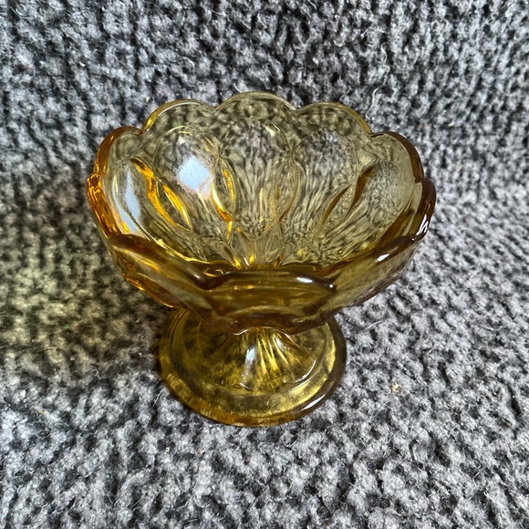 Vintage Amber Candy Dish - Picture 3 of 13